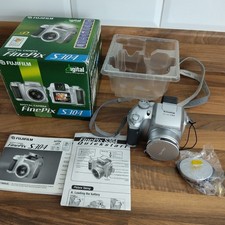 Fuji Finepix S304 Digital Camera Zoom Lens Boxed