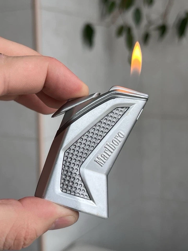 90s Vintage MARLBORO CIGARETTES METAL LIGHTER Geometric Steel Metal Metallic Y2K - Image 3 of 4