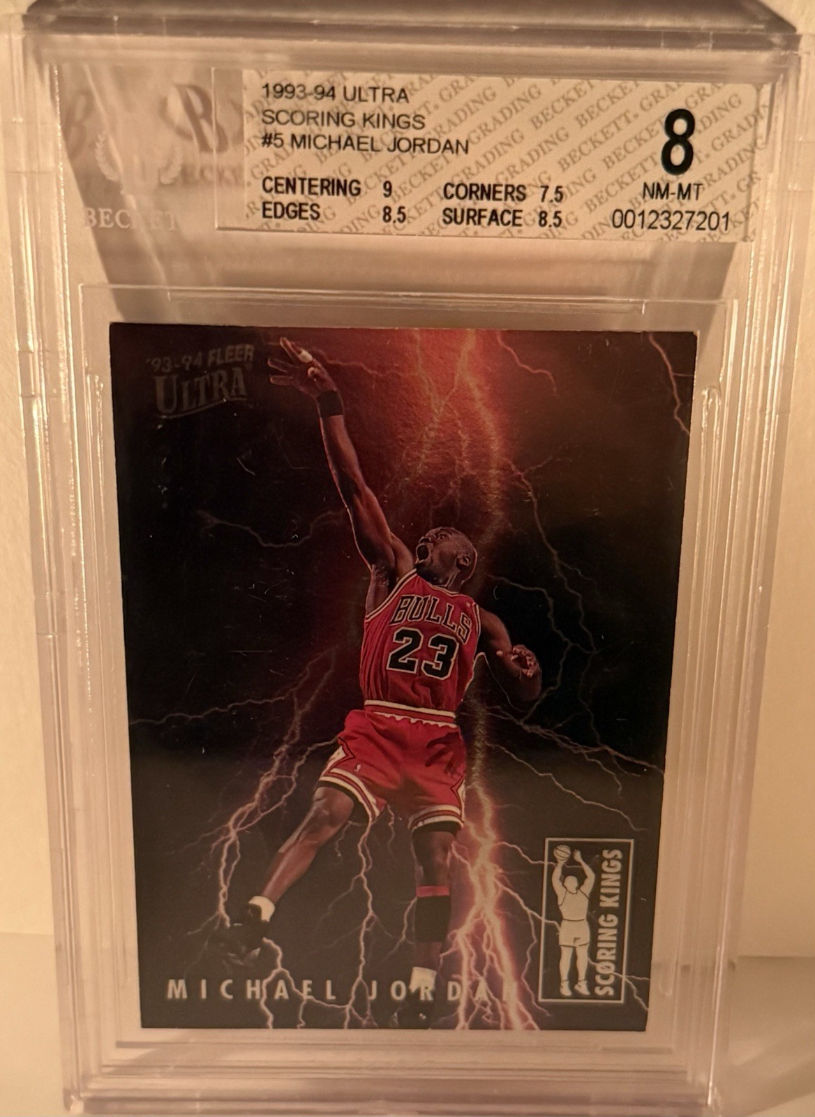 1993-94 FLEER ULTRA MICHAEL JORDAN #5 SCORING KINGS BGS 8 NM-MT