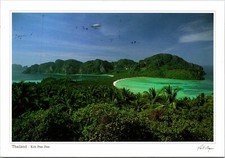 VINTAGE JUMBO-SIZED POSTCARD ~6.5  X 4.5  KOH PEE PEE ISLAND THAILAND