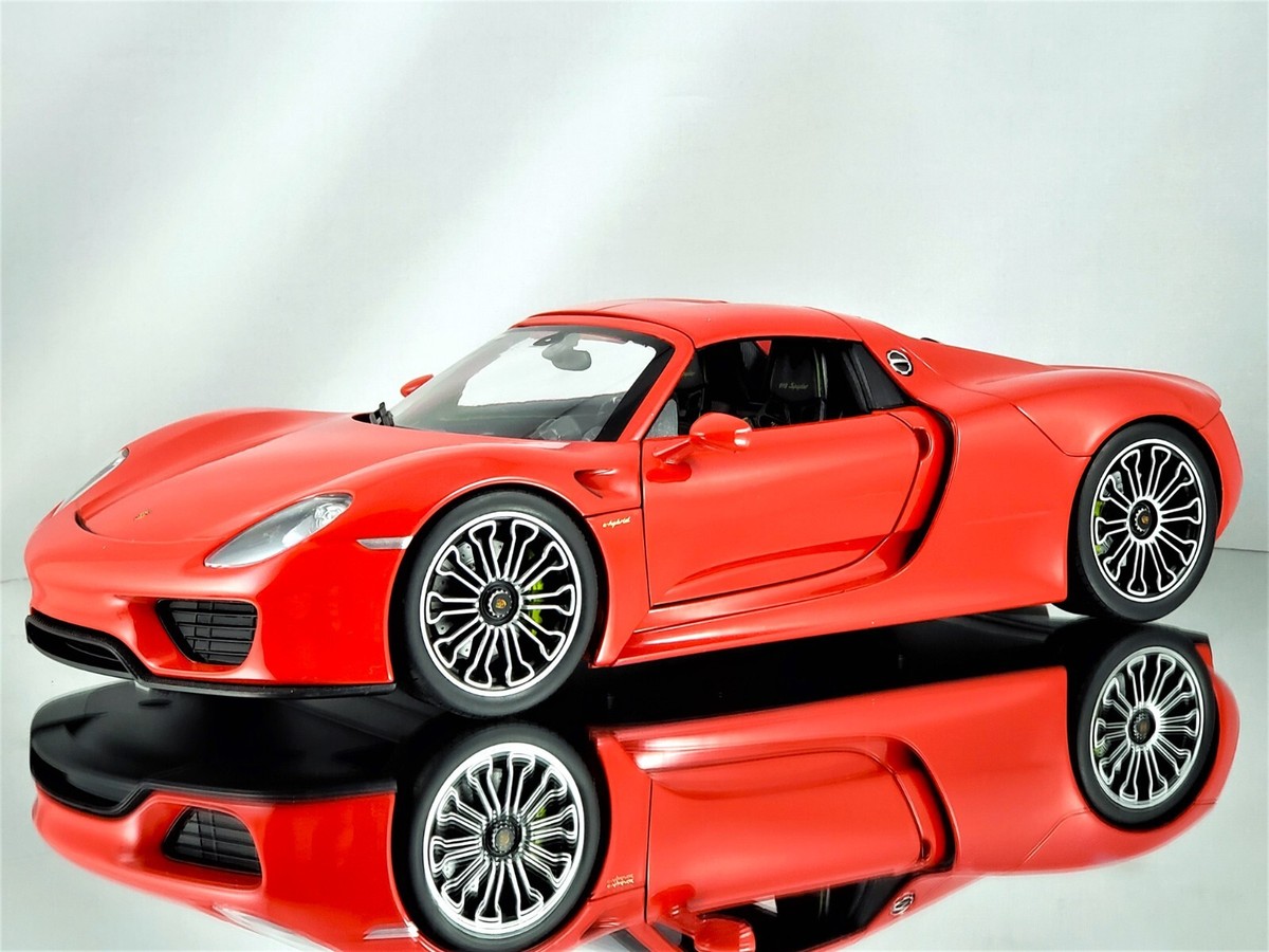 Welly Museum Porsche 918 Spyder Red Dealership Edition Welly Museum Porsche 918 Spyder Red Dealership Edition