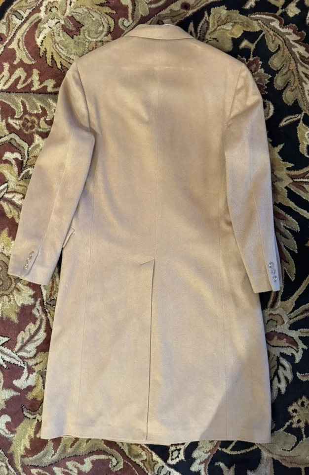 Neiman Marcus Pure Cashmere 3 Button Tan Overcoat Size 40 - Image 2 of 4