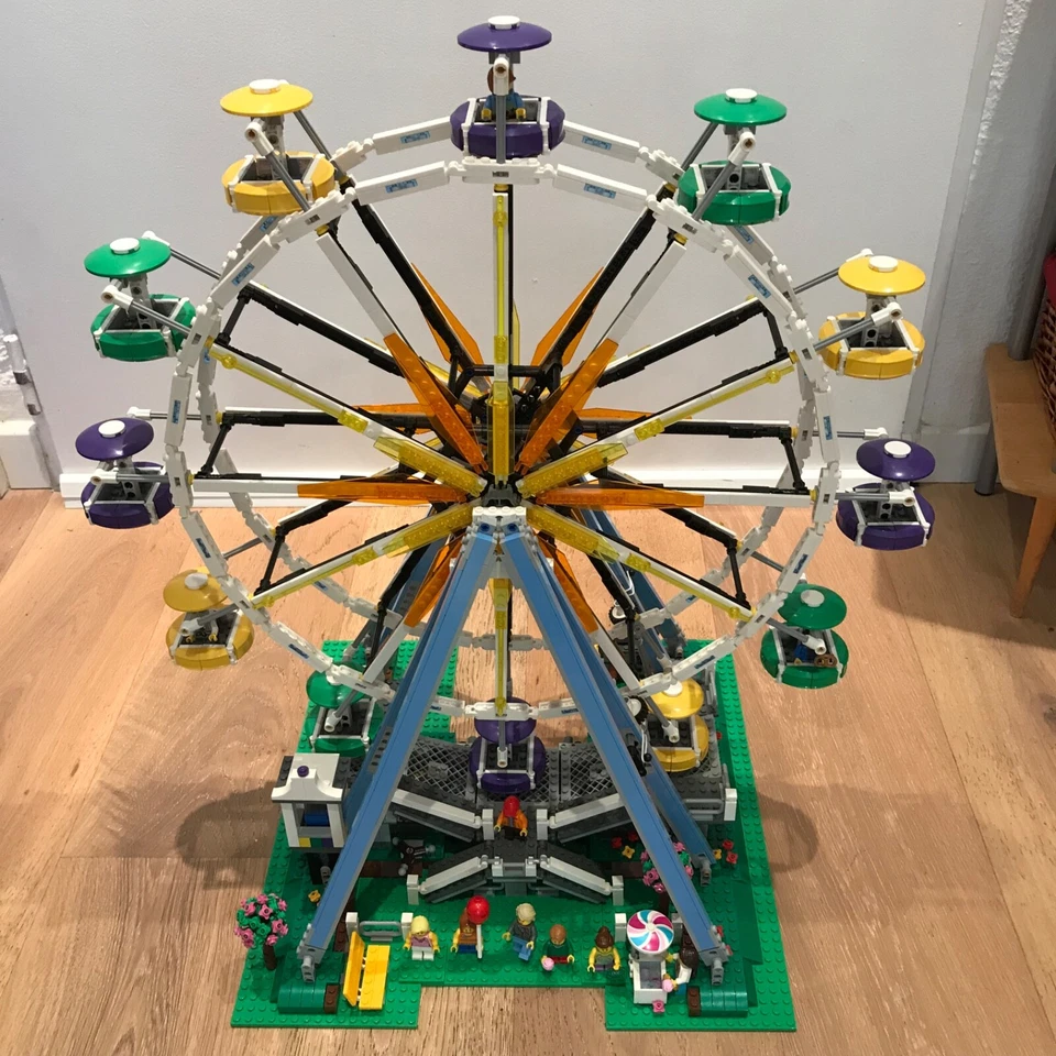 LEGO Creator 10247 Ferris Wheel, photo 1 sur 5