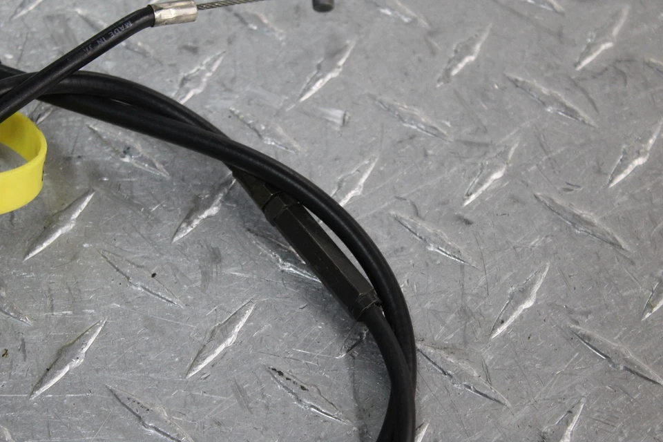 Triumph Trophy 900 1999 línea de cable estrangulador Foto 4 de 4