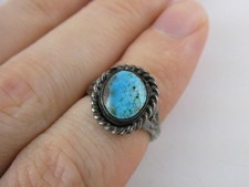 Vintage Southwestern Unmarked Sterling Silver Turquoise Ring Size 5 3.6g