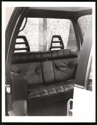 Fotografie Auto AMF Prototyp, Sitzbank in einem Experimental Taxi 