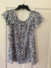 chicos top size 2 peek shoulder top NWT