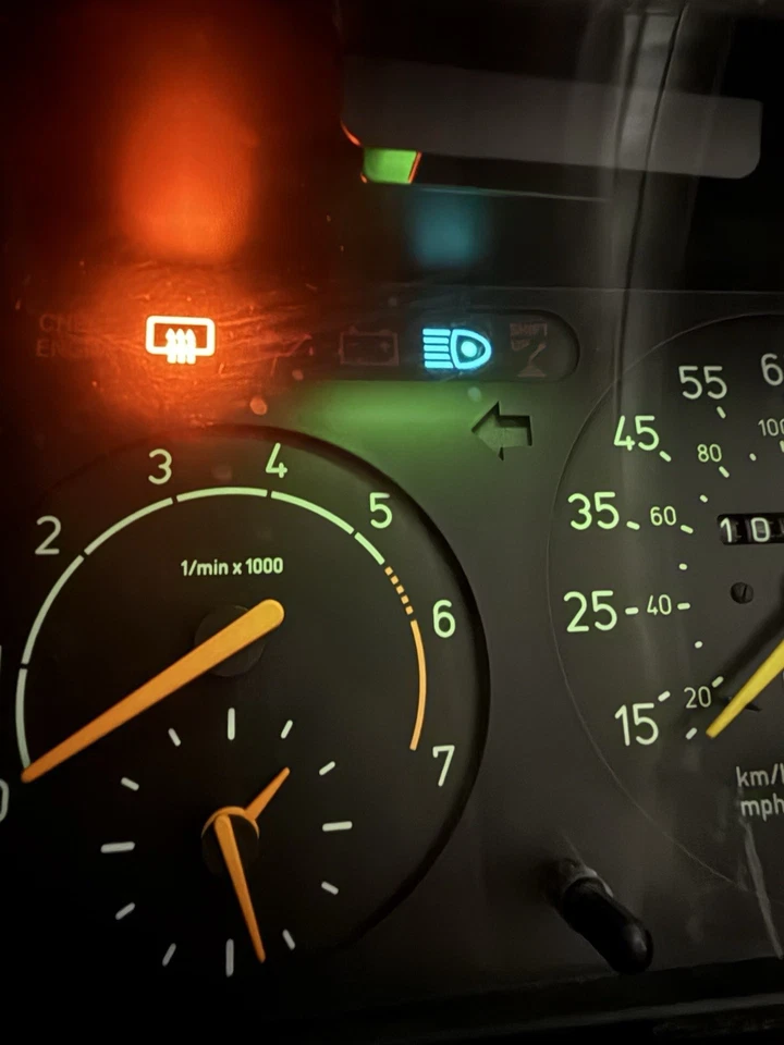 二手 SAAB 900 涡轮仪表组速度计 1992 年至 1994 年 106.5k 英里 — 第 3/4 张图片