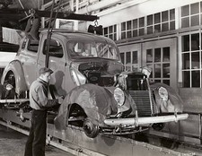 Detroit Ford Motor Company Assembly Line in the 30's 1930 Old Photo
