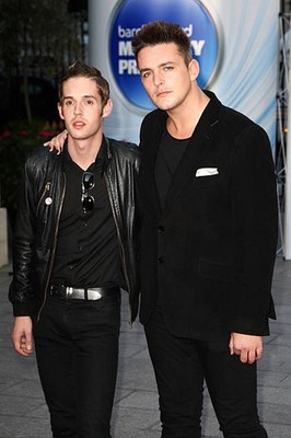 Paul Donoghue Rab Allan of Glasvegas arrive at the 2009 Barclaycar- Old Photo 1