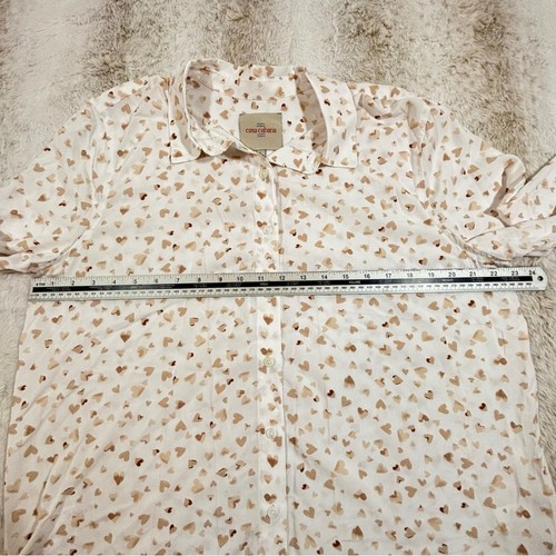 Camicia donna Casa Cabana bianca con stampa cuore e bottoni grande - Foto 8 di 9