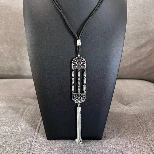 Vintage 1928 Jewelry Silver Tone Art Deco Filigree Tassel Pendant Necklace 26''