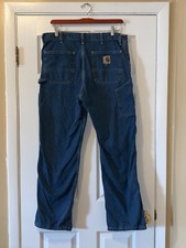 VINTAGW CARHARTT MENS JEANS SIZE 38" INSEAM IS 32" LEG OPENING 9" MADE IN USA