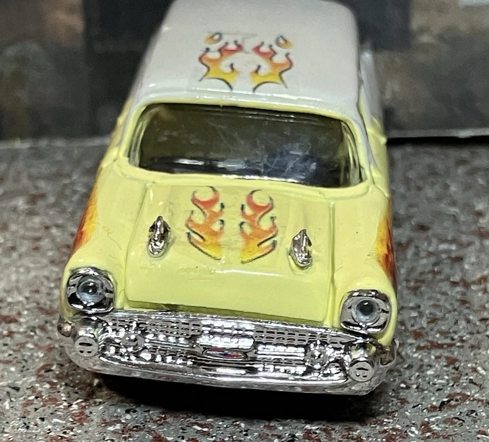 M2 Machines 1957 Chevrolet 150 Handyman Station Wagon R59 21-38 - Image 3 of 4