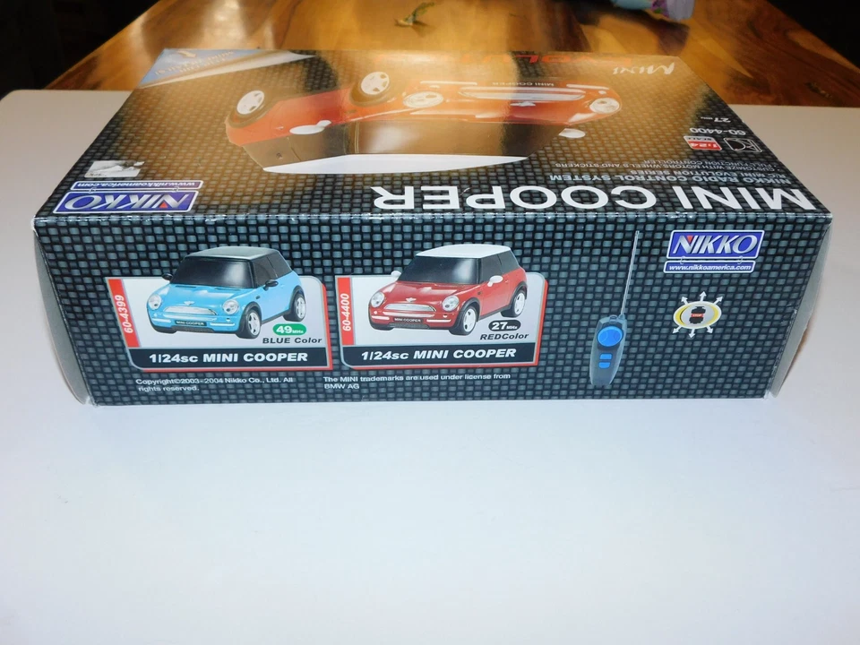 2004 NIKKO 1:24 Mini Copper - Mini Evolution R/C Car (49MHz) - NEW In Open Box! - Image 4 of 4