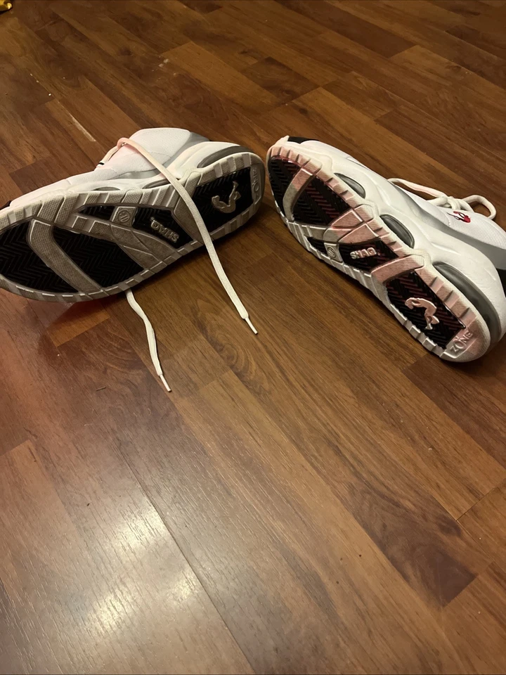 Zapato Shaq Talla 11.5 Para Hombre Hecho en China Sin Caja Ligeramente Usado Foto 2 de 4