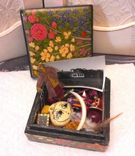 Lotto oggetti ritrovati cassetto spazzatura in legno decoupage box vintage/ora corvo confetti