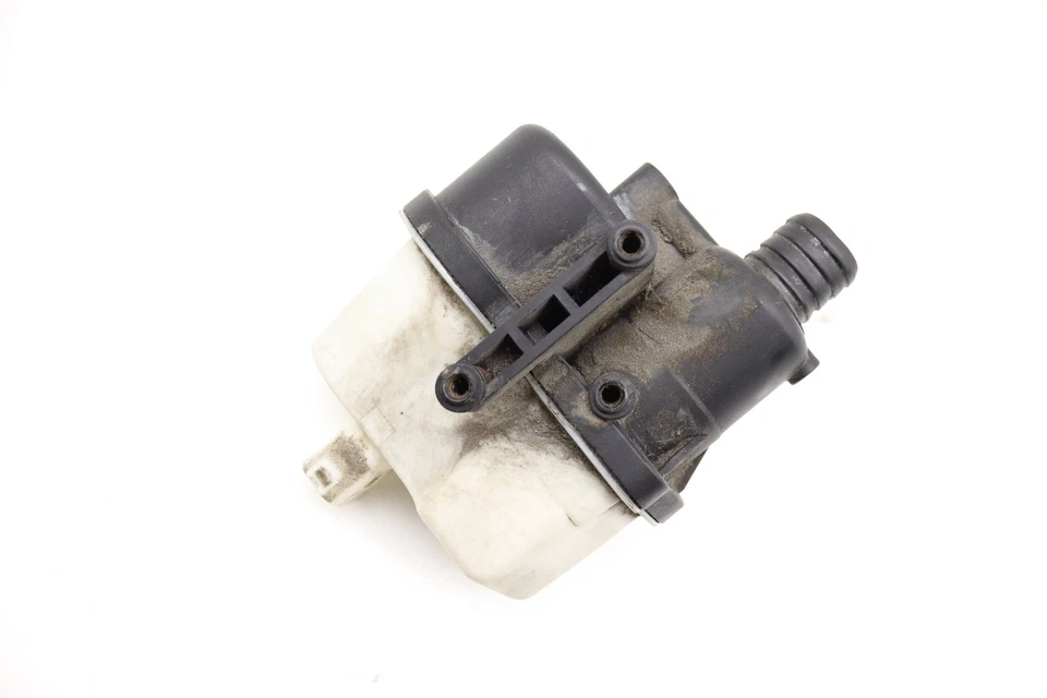 BMW X1 2012-2015 - Bomba de detección de fugas / LDP 7193479 Foto 3 de 4