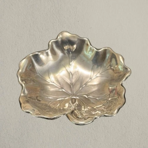 Reed & Barton Sterling Silver Leaf Dish Bowl X102 – 83g – Vintage