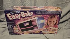 Easy-Bake Oven ORIGINAL BOX Electric Toy Snack Center PLUS Cookie Set 2001