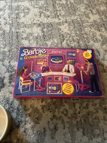 Vintage Barbie "6 O'Clock News" playset from 1986, Open Box , with accessories.