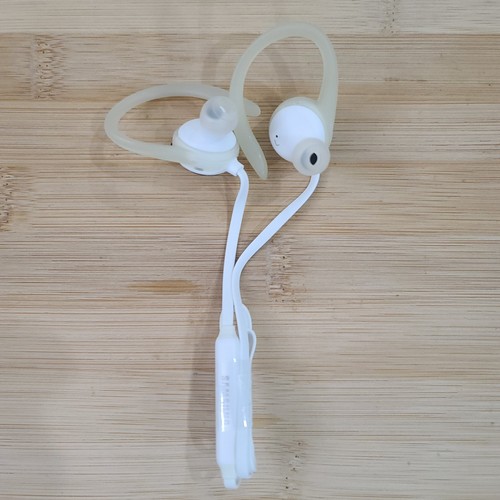 Samsung Level Active Wireless Bluetooth Fitness Earbuds - White - Picture 5 of 11
