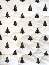 Kate Quinn Organic Cotton Baby Circle Quilt 37 X 41" White w Green Trees - EUC