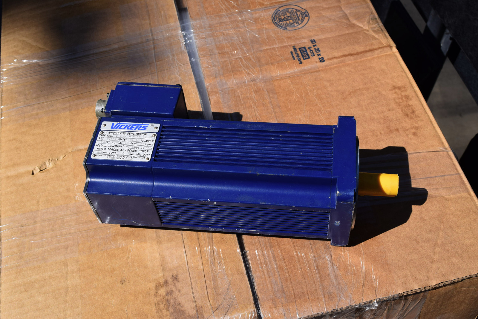 VICKERS BRUSHLESS SERVO MOTOR FAS T 1 M4 046 030 02 00 180V 7 2A