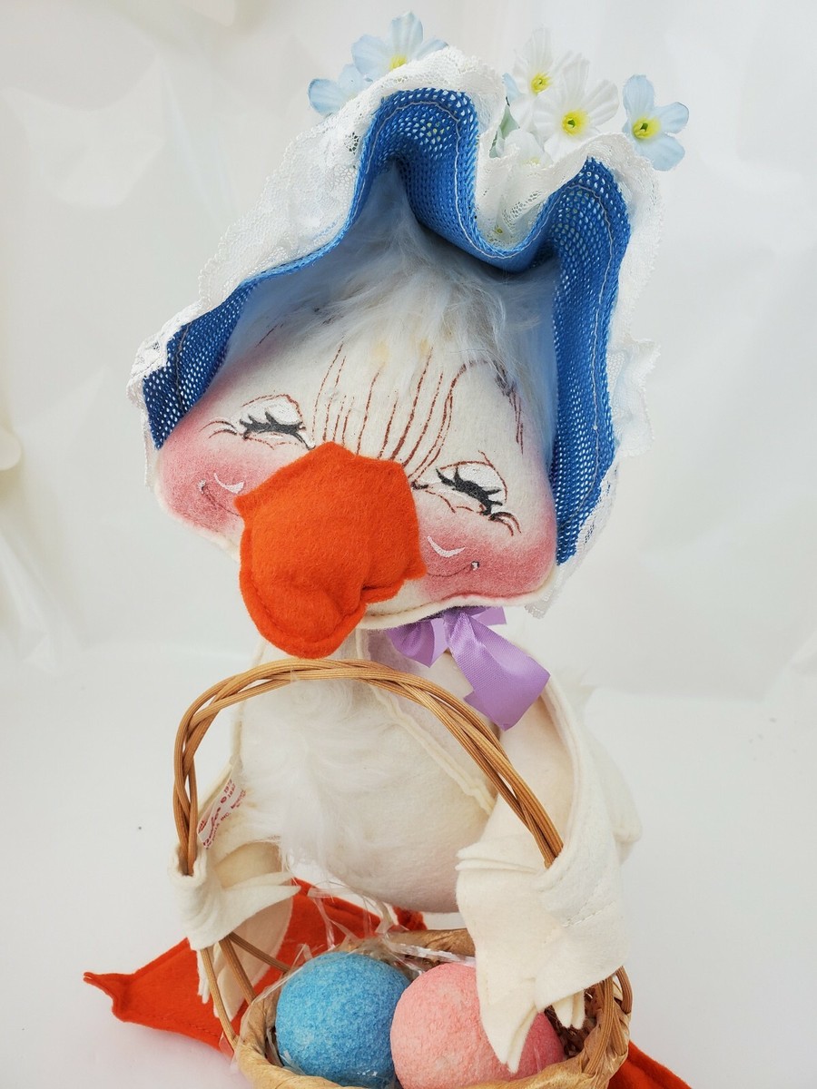 Vintage Duck in Bonnet Easter Egg Holder Vintage Duck in Bonnet Easter Egg Holder