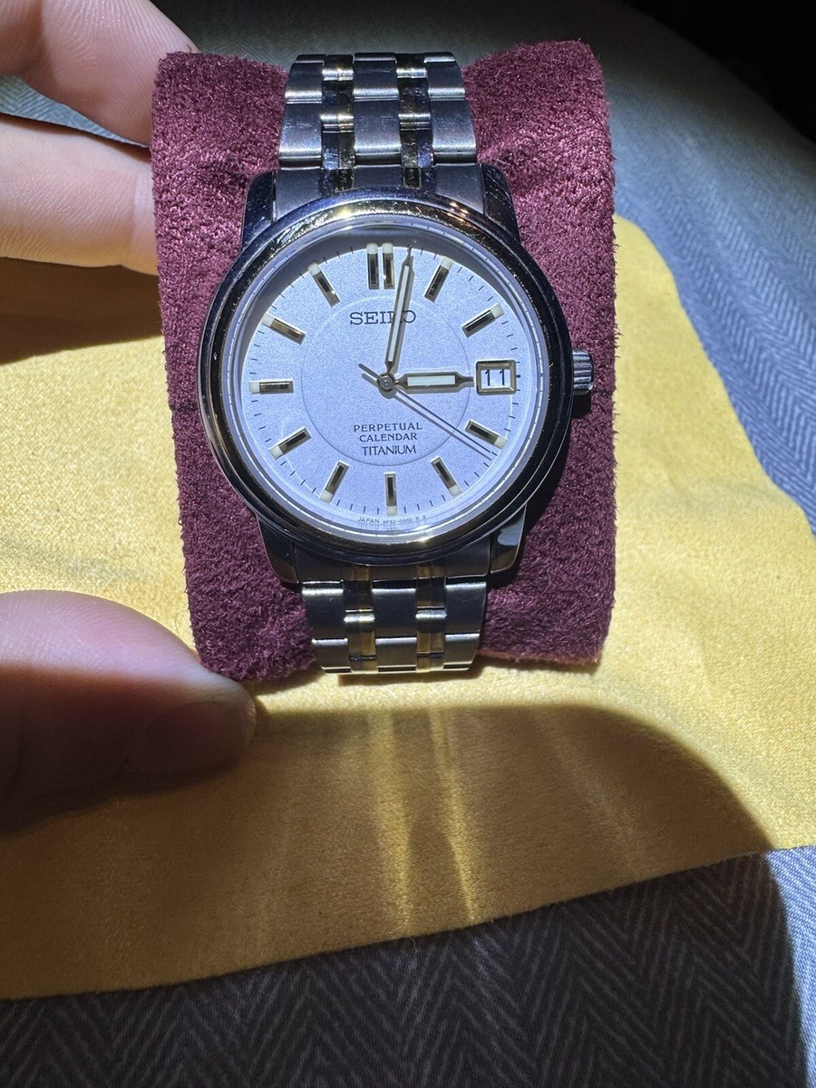 Seiko Quartz Titanium Perpetual Calendar 8F32-00A0, Good condition