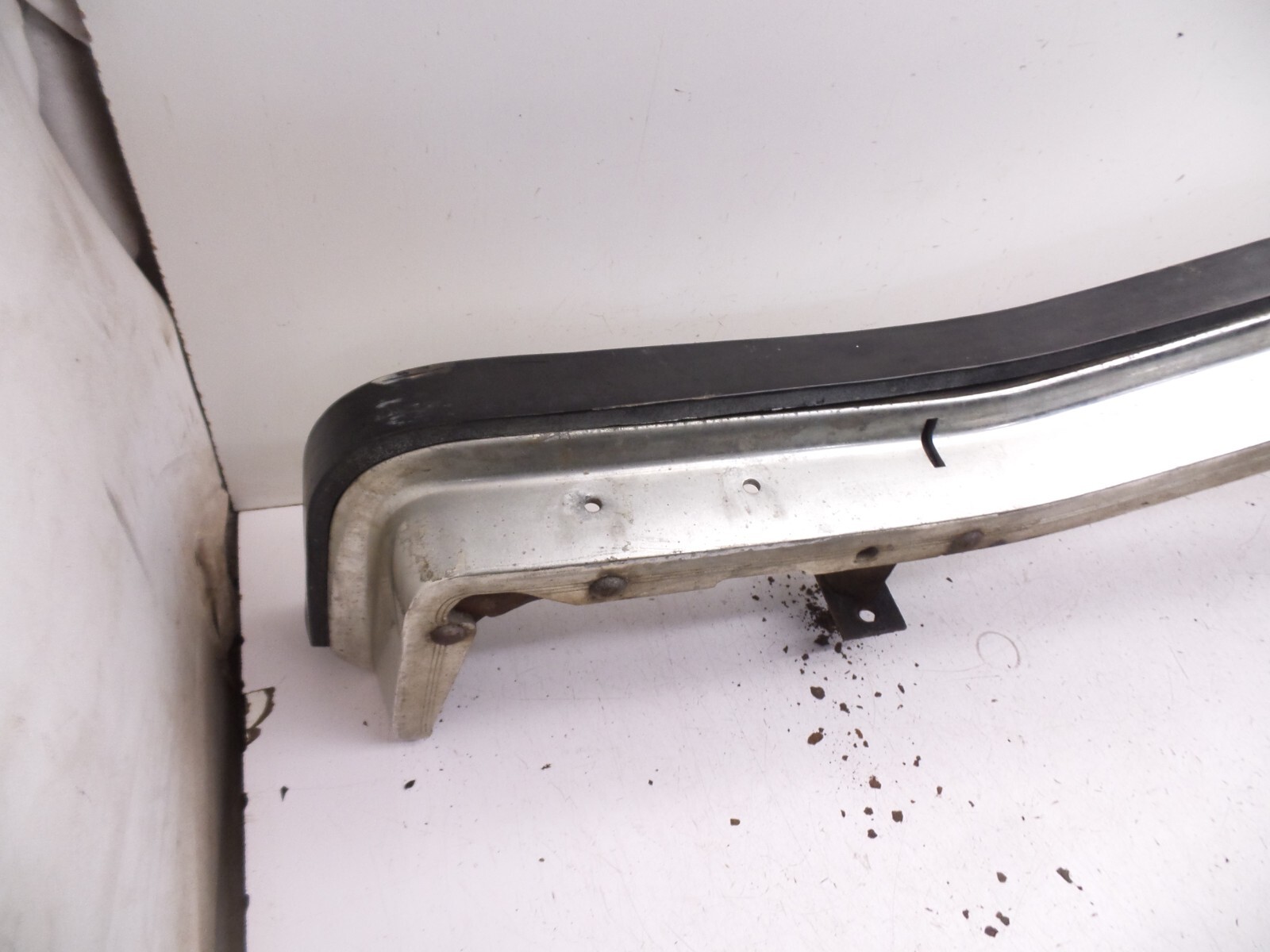 1974-1977 Camaro Front Metal Bumper Support Chrome Rubber Original GM ...