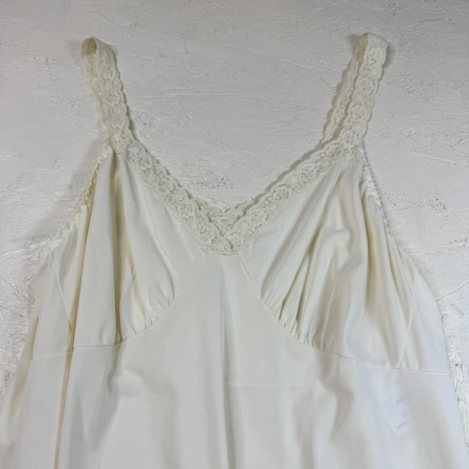 Vestido sin mangas Cabernet para mujer vintage con ribete de encaje crema talla 42 26 pulgadas de largo nailon Foto 2 de 4