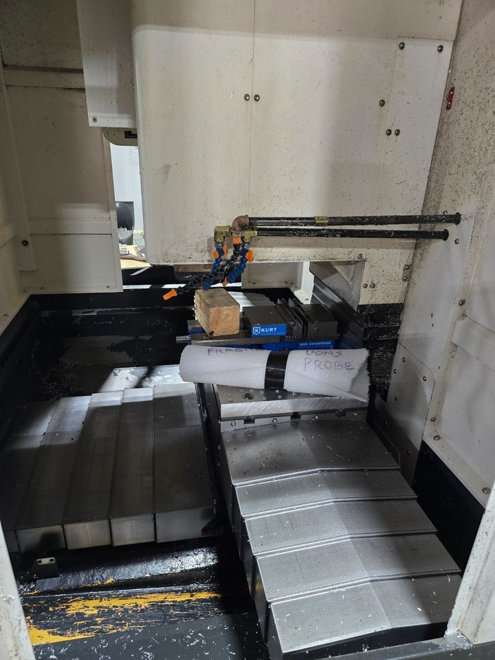 Used Hyundai Wia I-Cut 380TI CNC Vertical Machining Center Mill Probe ...