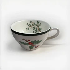 Cuthbertson Original  Made In England Tea Cup 4 oz Holly