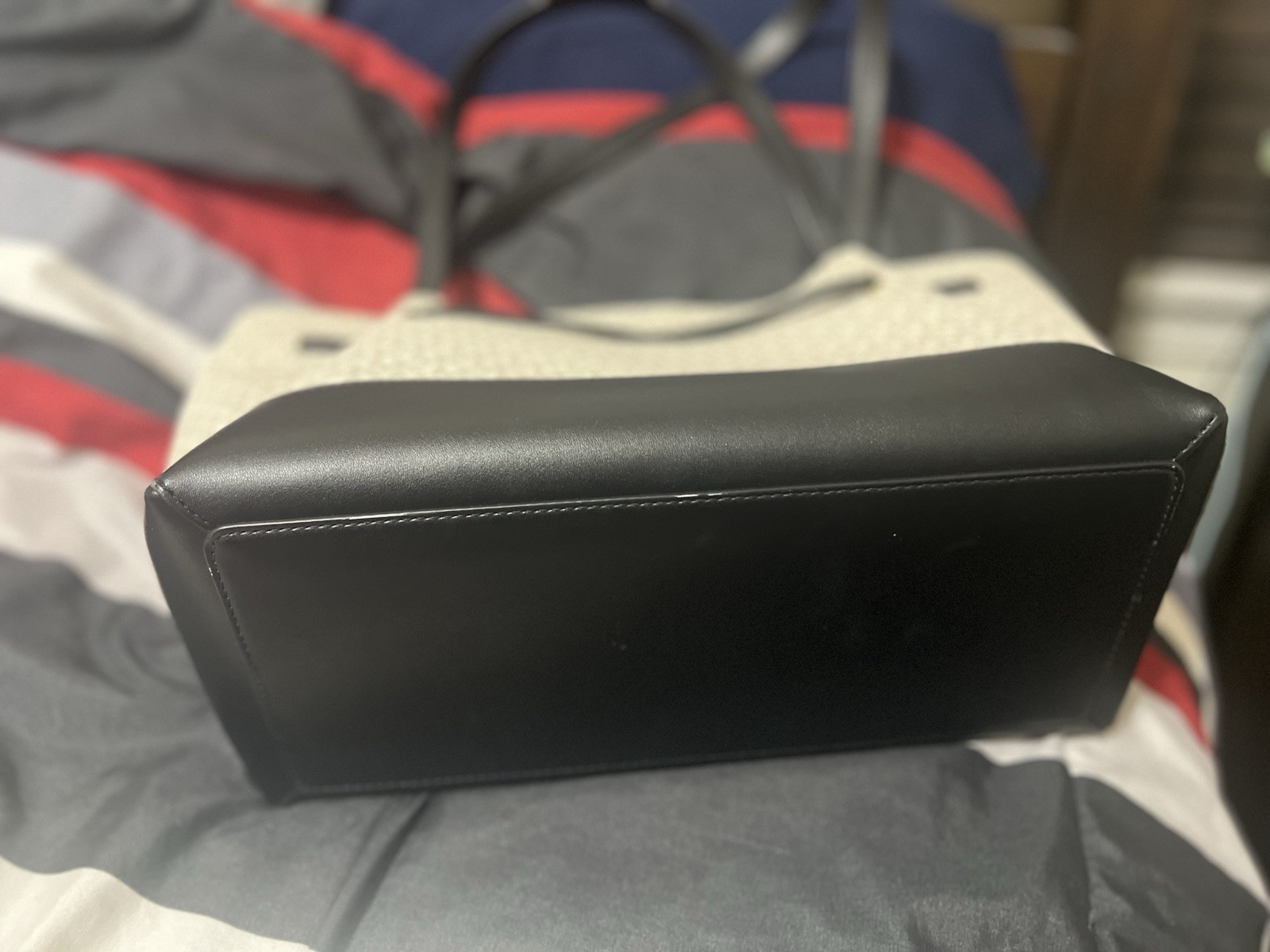 Michael Kors Large - image 3