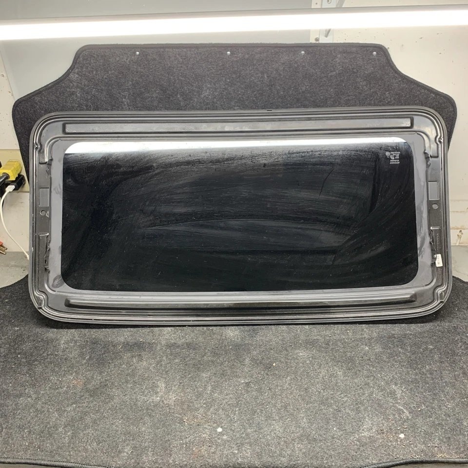 Солнцезащитное стекло для крыши люка на крыше Toyota Camry 2002-2006 годов выпуска от оригинального производителя - Изображение 2 из 4