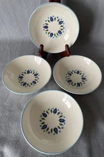 Set 4 Vintage Stetson Marcrest Swiss Alpine Chalet Berry Fruit Bowls 5 1/4”  USA