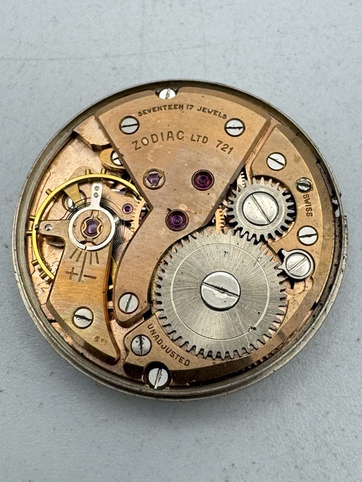 Movimiento Reloj Pulsera Vintage Zodiac Hermetic Cal 721 Para Piezas O Reparación  Foto 2 de 4