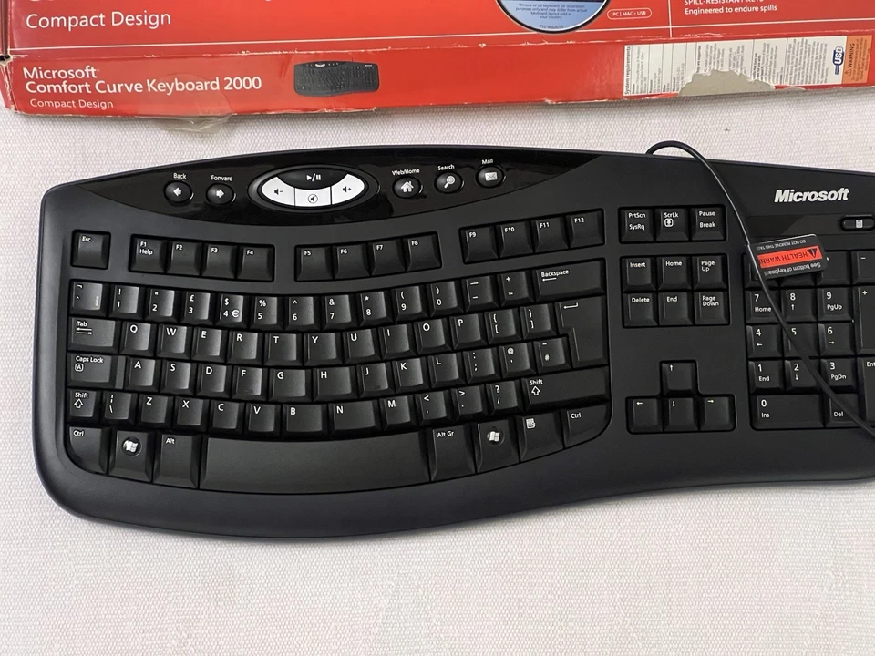 Microsoft Comfort Curve USB Wired Keyboard 2000 , New in Open Box as Photos Show - Image 2 of 4
