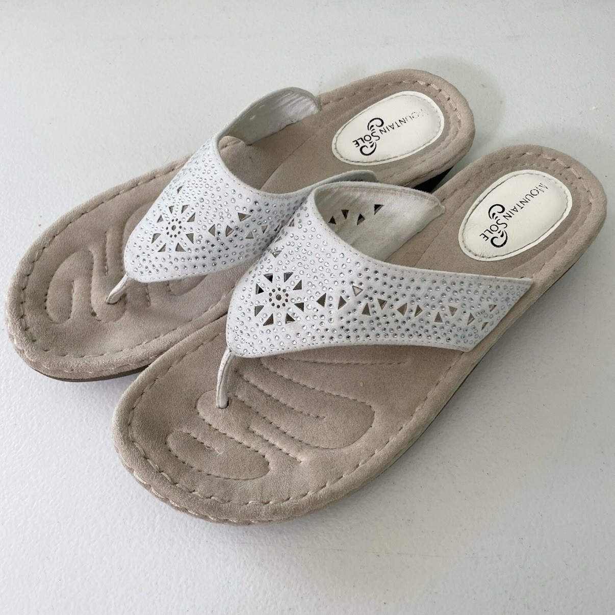 SAOLA Sandali donna suola montagna taglia 9 casual ecopelle bianco strass comodi