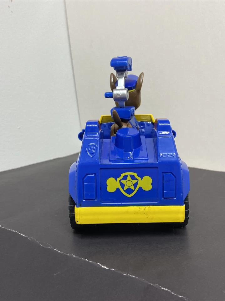 Paw Patrol Chase Blue Police Cruiser con contorno amarillo Lookout con figura de persecución Foto 3 de 4