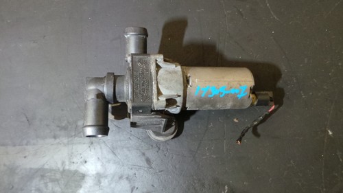 1Y305-007 BMW E88 118D Umwelzpumpe Wasserventil Zusatzwasserpumpe 6928246