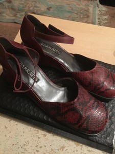 red and black wedge shoes