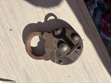 GRANDE LUCCHETTO ANTICO VECCHIO VINTAGE CON CHIAVE FINE ‘800 Da Restaurare