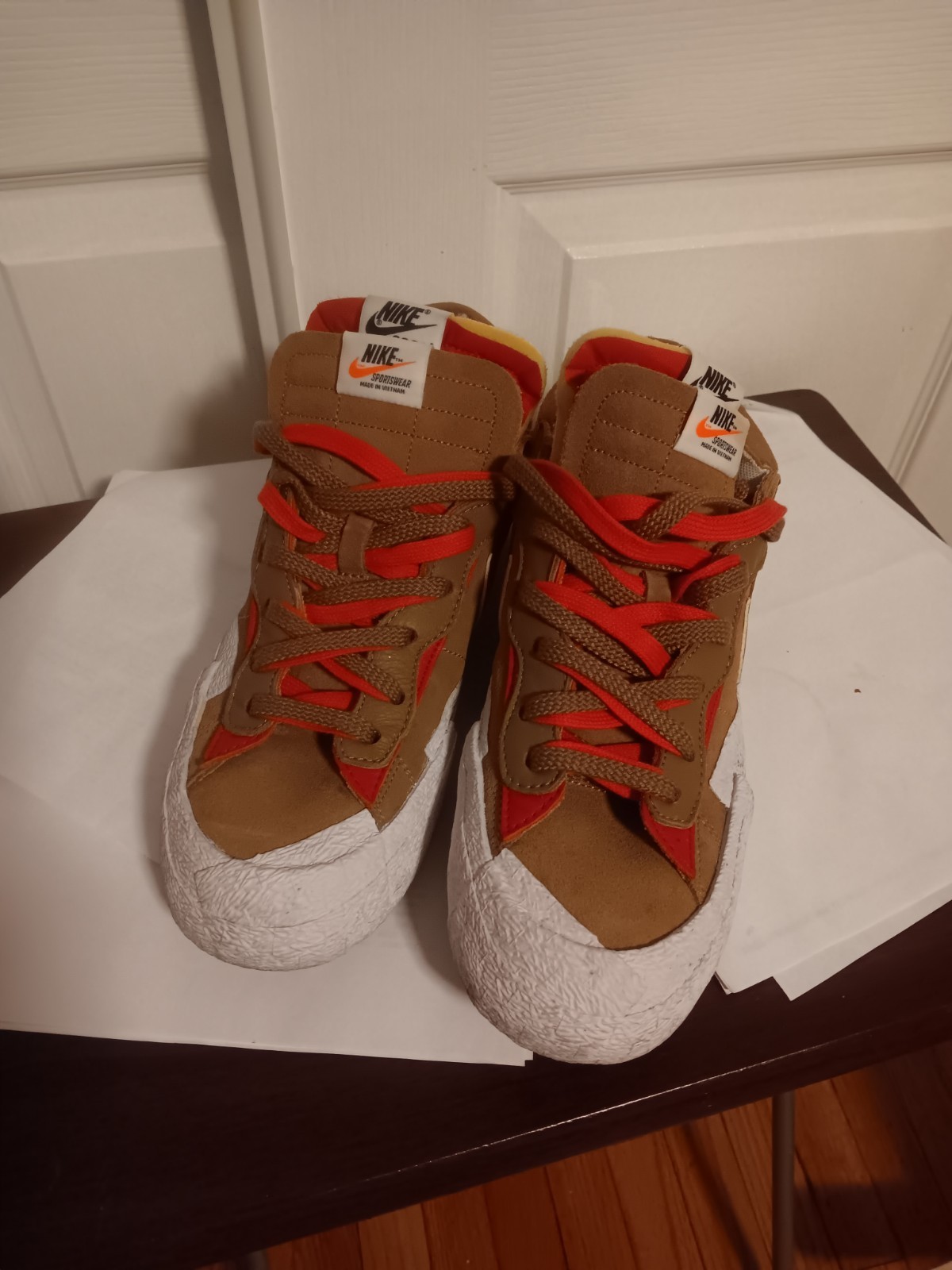 SACAI X NIKE Scarpe uomo Nike Blazer basse X Sacai nuove con scatola oltre a 9 1 2 pelle scamosciata stringate