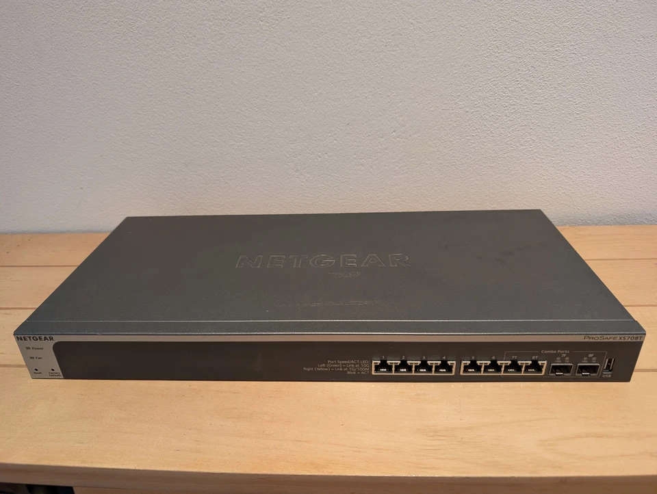 NETGEAR ProSAFE XS708T 8-Port 10-Gigabit Ethernet Smart Switch 10 Gbe 19 Zoll