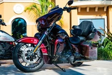 2019 Harley-Davidson FLHXSE CVO Street Glide 