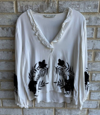 Zara Basic Special Edition Long Sleeve Embroidered Blouse Women's Size M.