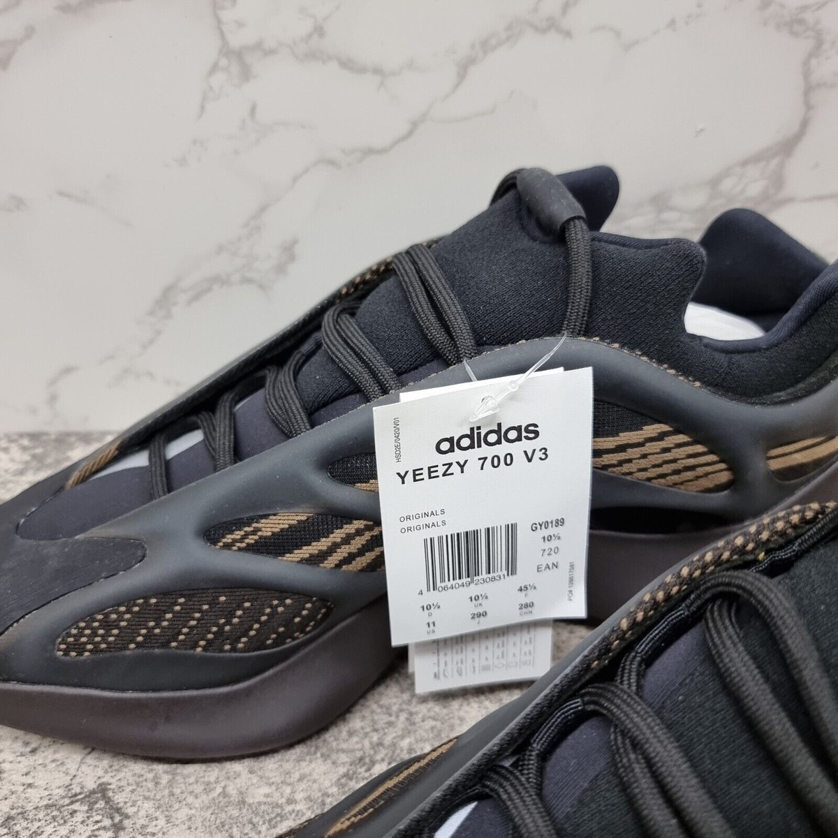 Yeezy 700 Adidas Yeezy Jacket Pairing Adidas Yeezy Boost 700 V3 Clay Brown  UK EU 45 (1/3) (GY0189)