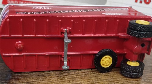 American Highway Legends Diecast 1:64 Pennsylvania RR Ford Tractor Trailer - Bild 11 von 13